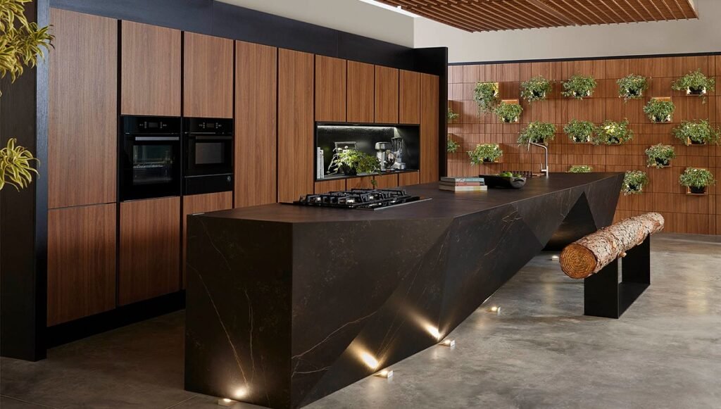 Cozinha planejada Kelya da Todeschini, mostrando sofisticação e design.
