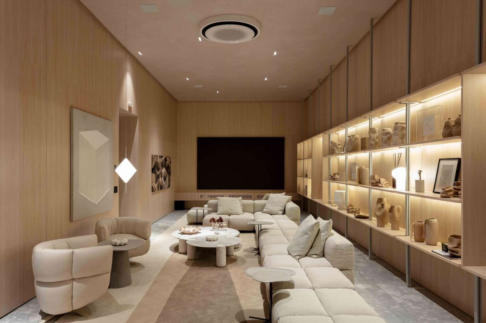 Ambiente da Todeschini na CASACOR Bahia 2025, visão geral do espaço.